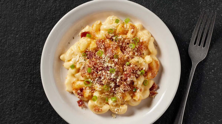Cracker Barrel's Macaroni and Cheese