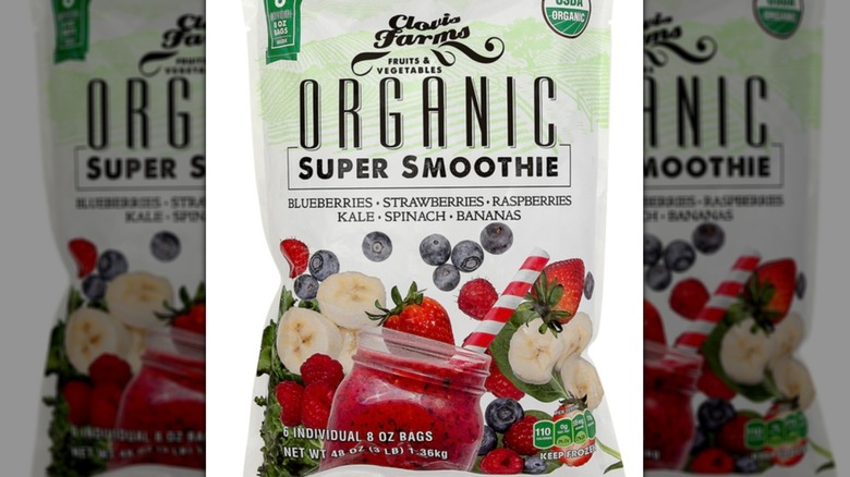a bag of Clovis Farms Organic Super Smoothie