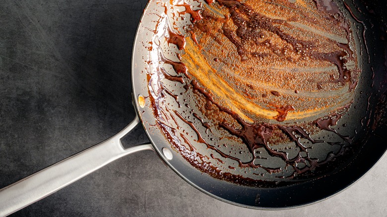 Pan for deglazing