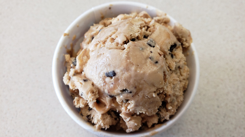 Java chip ice cream in white cup