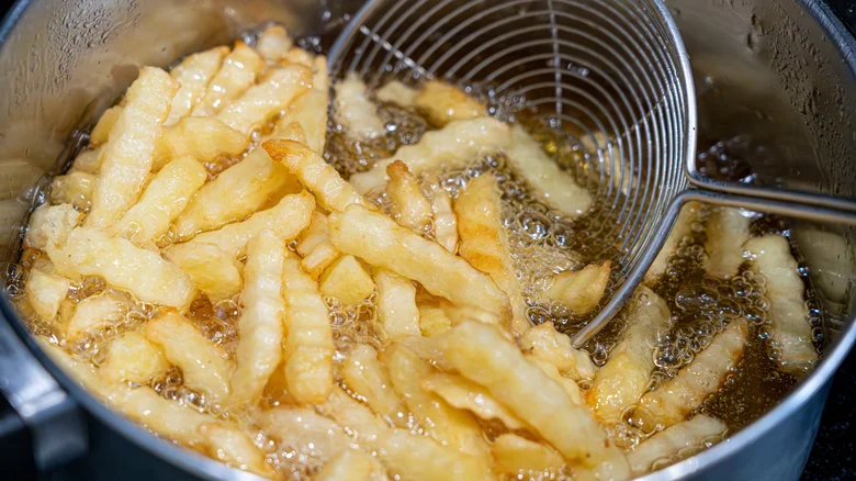This Is Clearly The Fast Food Chain With The Best French Fries - cover
