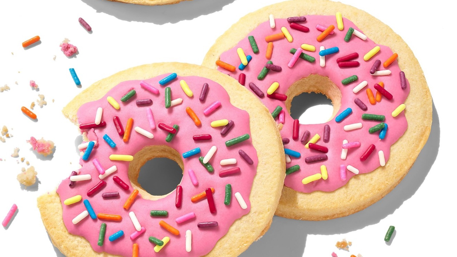 <a href="https://www.foodrepublic.com/1728624/dunkin-new-holiday-treat-sugar-cookie/" target="_blank">Dunkin’ Is Adding A Brand New Sweet Treat To Its Holiday Lineup</a>