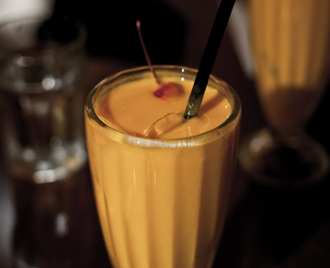 Easy Mango Lassi Recipe