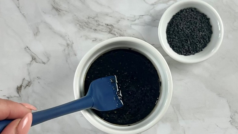 mixing stir fry sauce