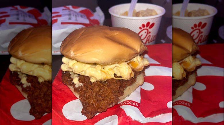 Mac and cheese on a Chick-Fil-A sandwich.