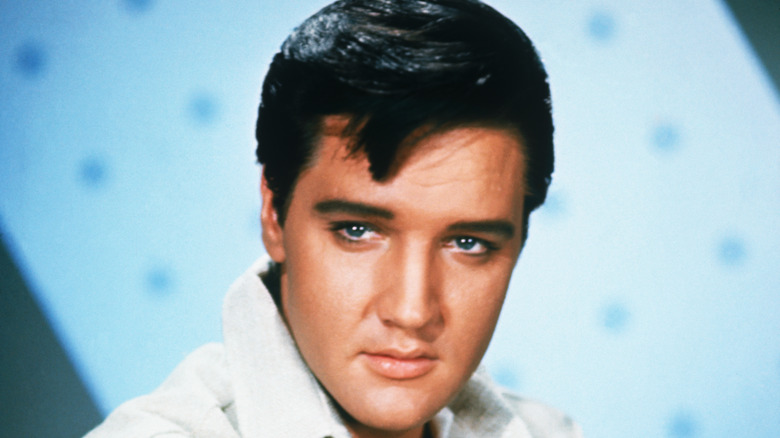Elvis Presley in famous white jumpsuit promotional image