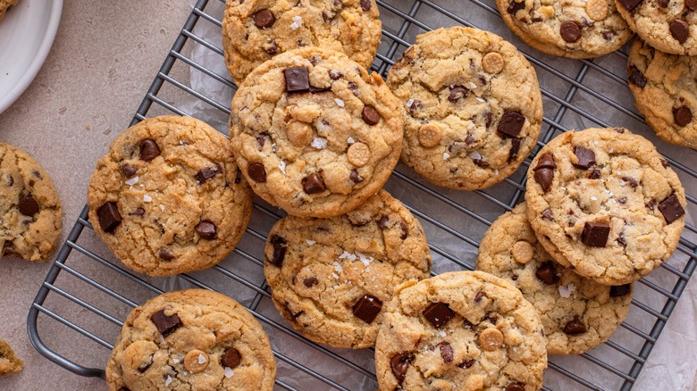 Chocolate chip cookies with sea salt on wire rack