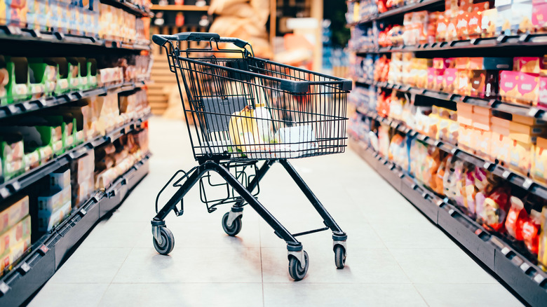 empty cart inside a supermarket
