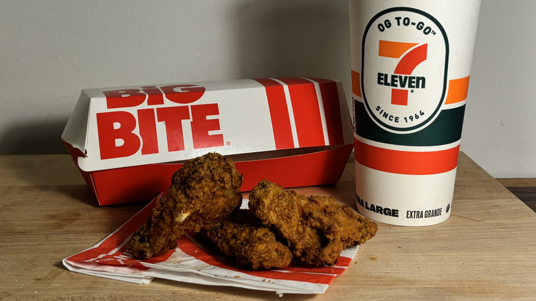 Tray of spicy chicken wings from 7-Eleven