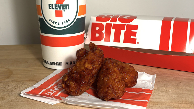 Hot Honey boneless wings with other 7-Eleven beverages