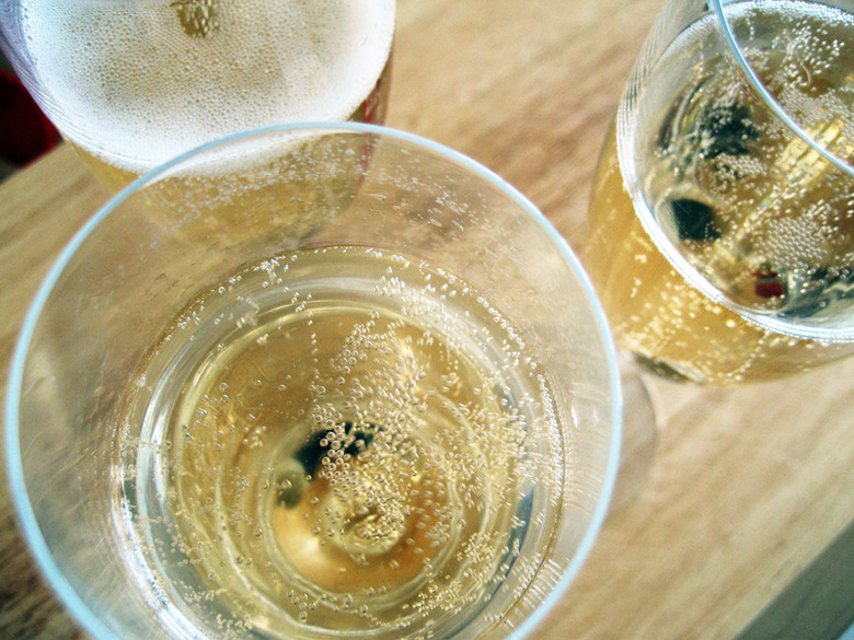 Fact: An Ordinary Spoon Handle Will Keep Champagne Bubbly