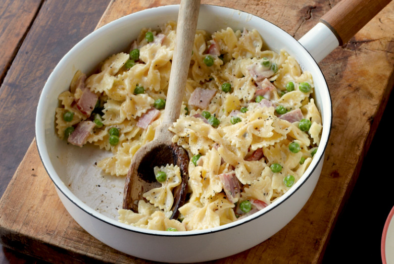 Farfalle With Gorgonzola, Ham And Peas Recipe