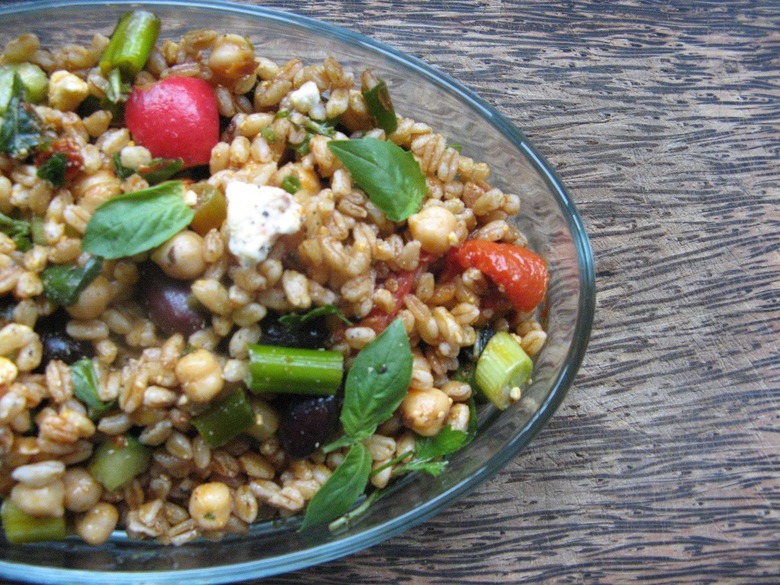 Farro with Kalamata Olives Recipe