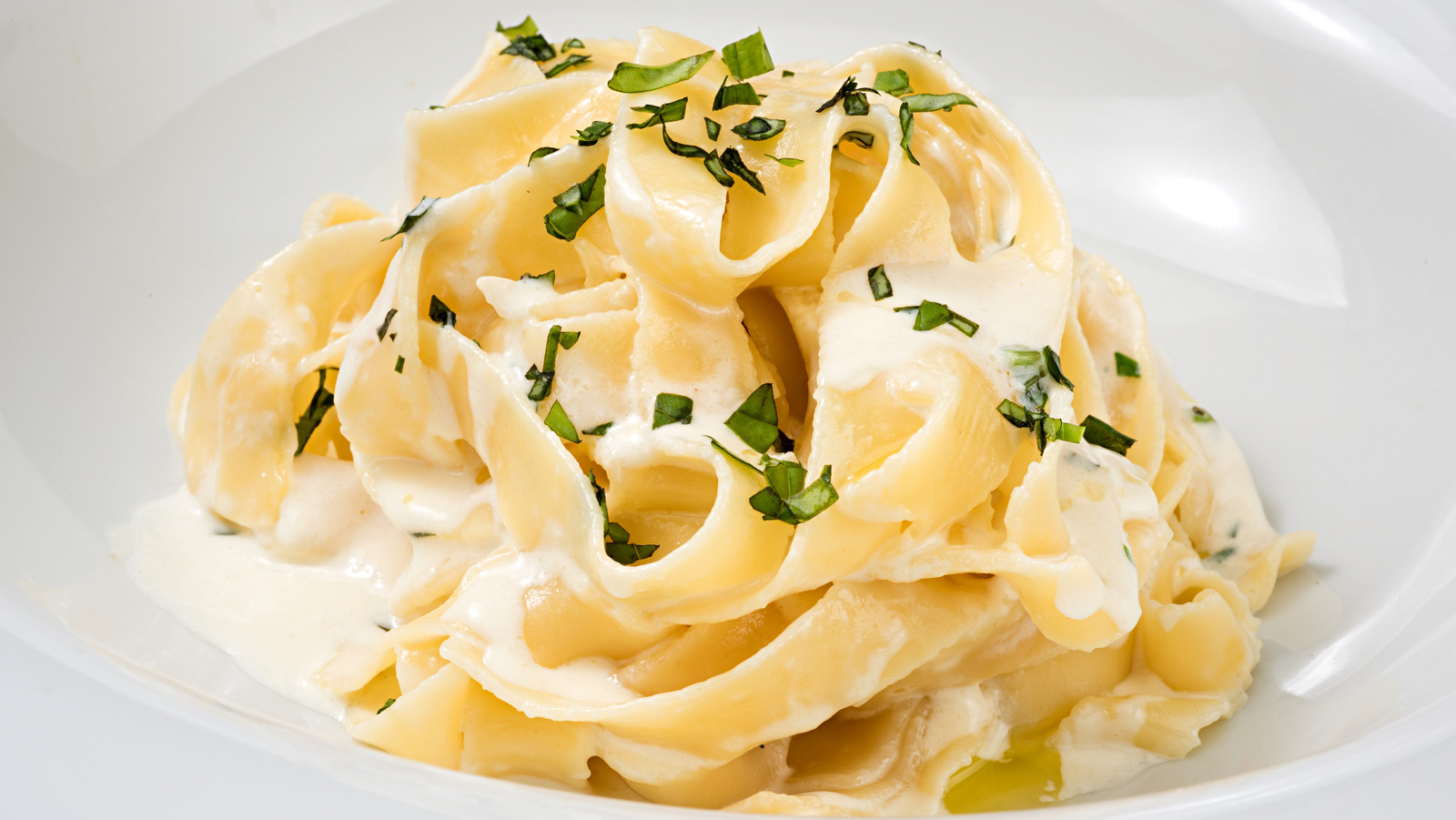 How Mary Pickford & Douglas Fairbanks Brought Fettuccini Alfredo To The US