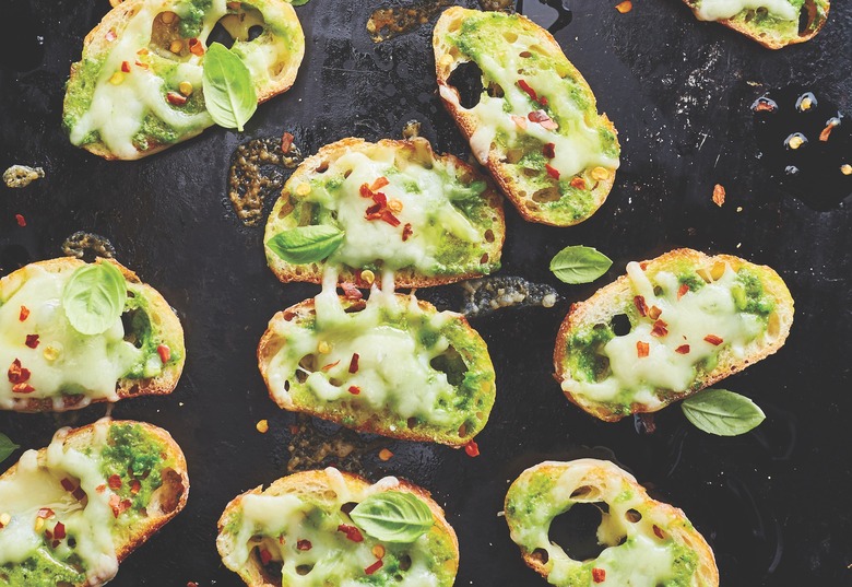 OH/SL Quick Fix Dinners - Fontina Pesto Toasts