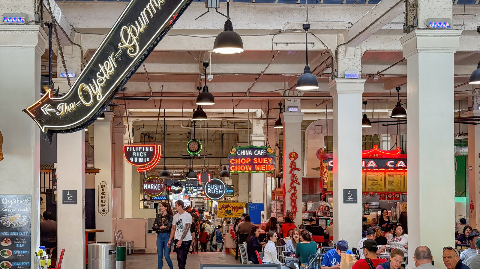 <a href="https://www.foodrepublic.com/2220959/food-tourist-traps-avoid-los-angeles/" target="_blank">10 Food Tourist Traps To Avoid In Los Angeles</a>