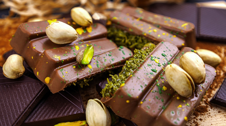 chocolate bar with pistachios