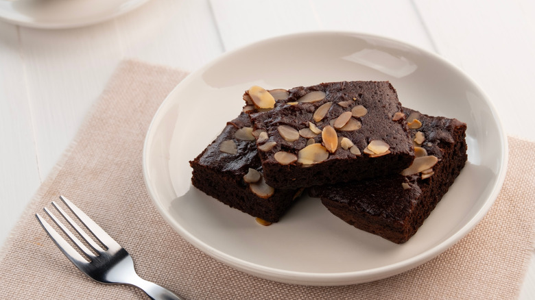 almond brownies