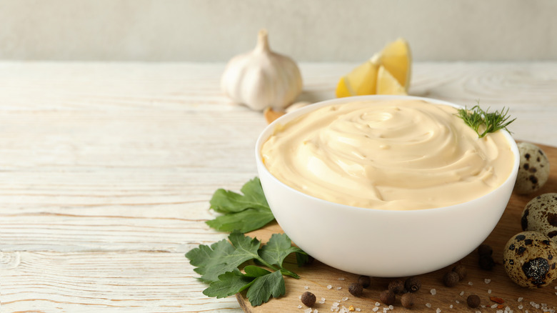 Homemade mayo sauce