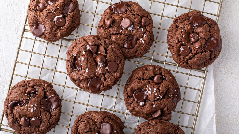 Chocolate chip cookies on a wire rack