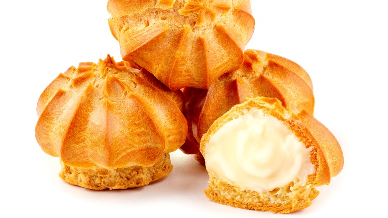 Profiteroles filled with cream