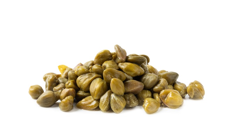 Pile of brined capers