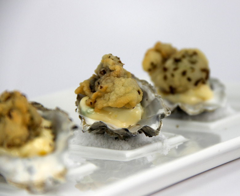 Fried Wellfleet Oysters with Tartar Sauce