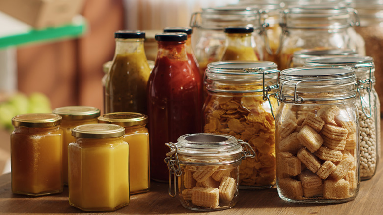 A variety of pantry items.