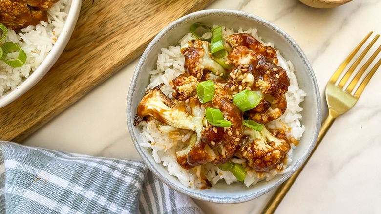 general tso's cauliflower with rice