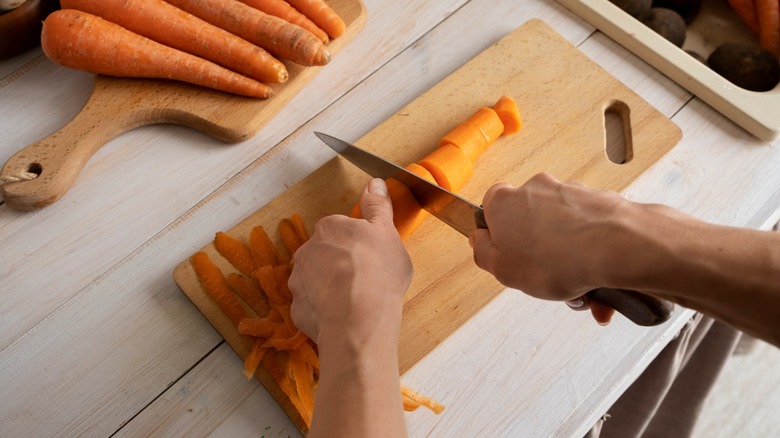 Chopping carrots