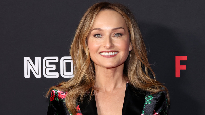 Giada De Laurentiis on step and repeat