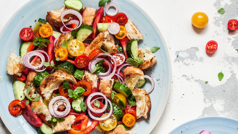 Panzanella salad