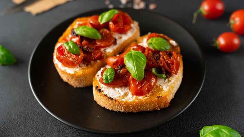 roasted tomato bruschetta with fresh basil