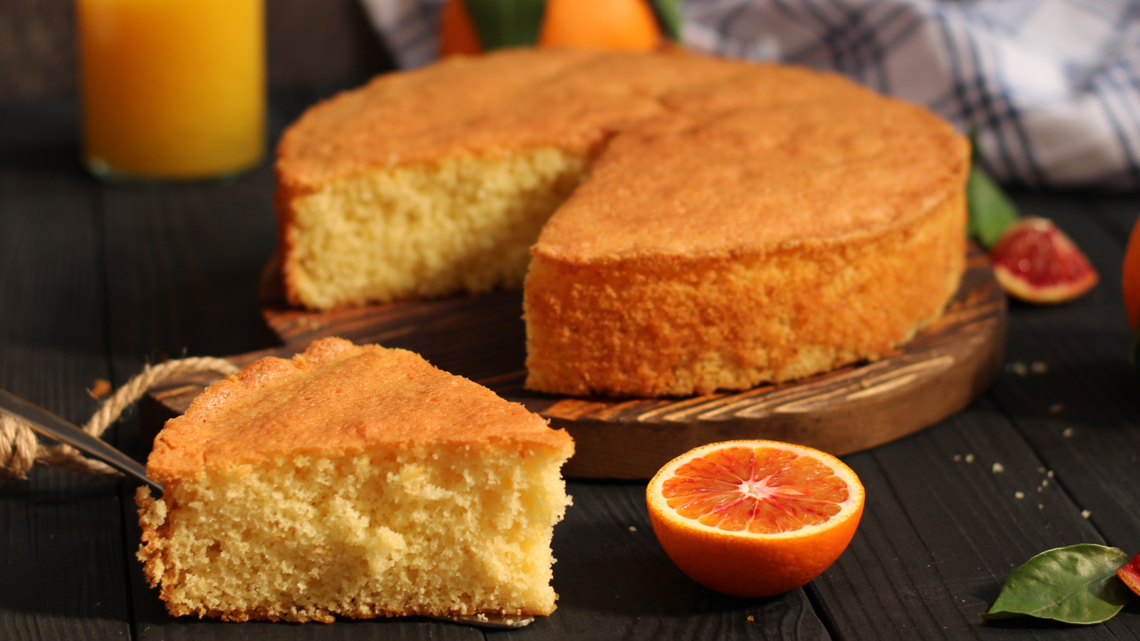 <a href="https://www.foodrepublic.com/1889826/southern-sweet-tea-cake/" target="_blank">Give Your Cake A Southern Twist With A Splash Of This Sweet Drink</a>