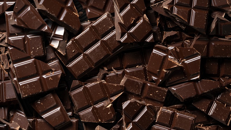 pile of broken dark chocolate bars