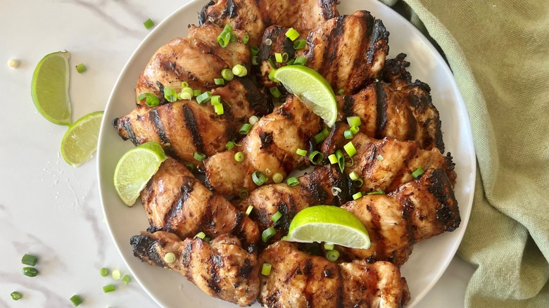 grilled chicken with green napkin