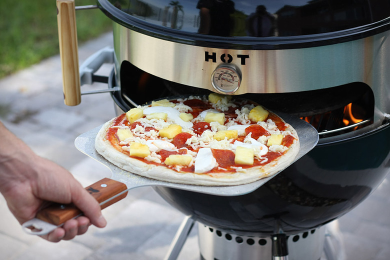 Grilling Gamechanger: The KettlePizza