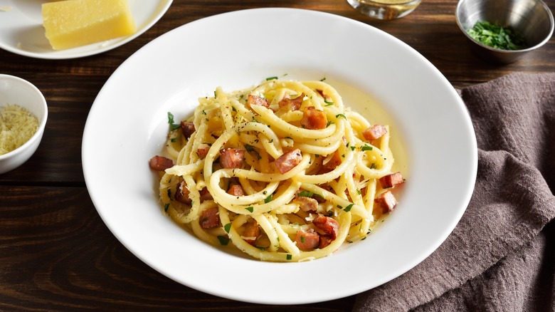 Spaghetti with crispy pancetta
