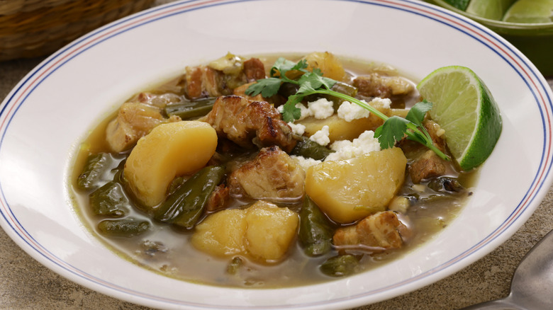 A plate of green chili