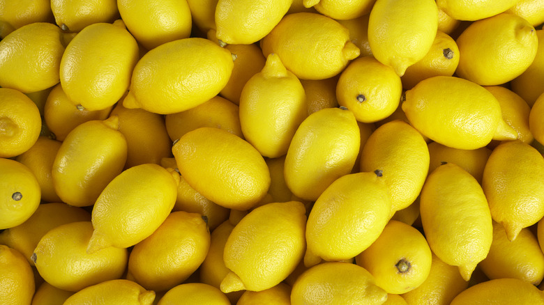 Stack of lemons 