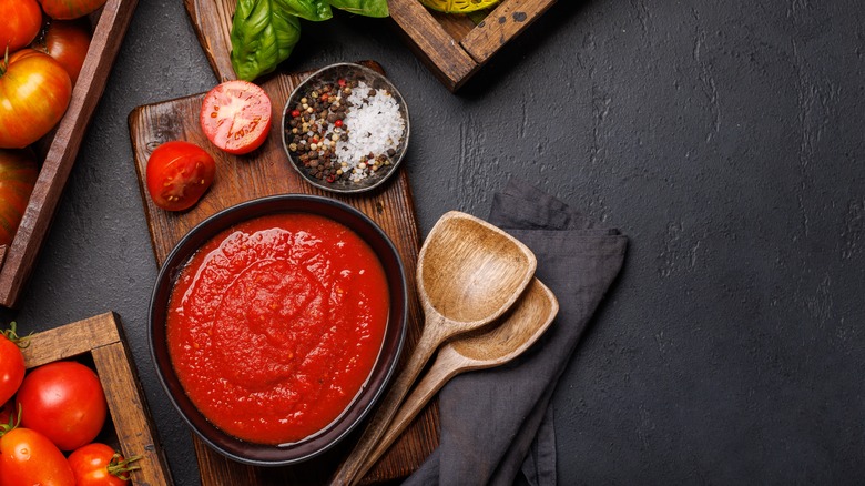 Bowl of tomato sauce