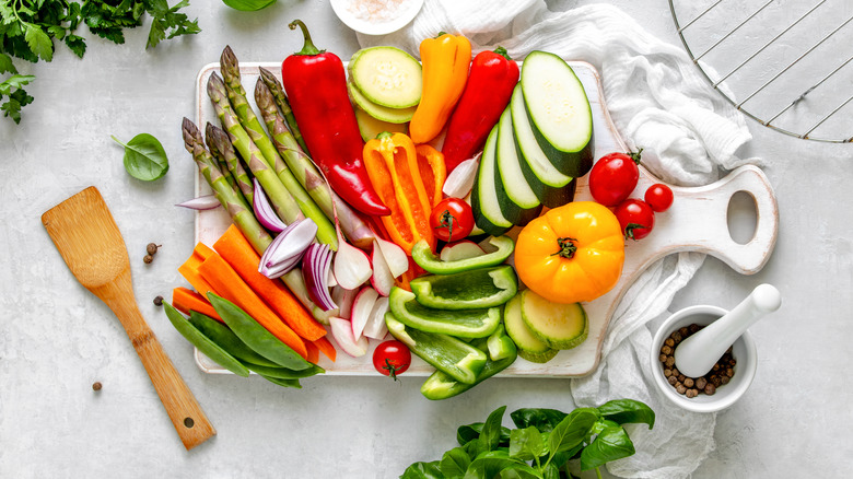 Sliced vegetables for grilling