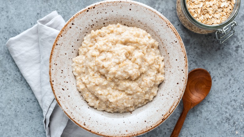 bowl of plain oatmeal