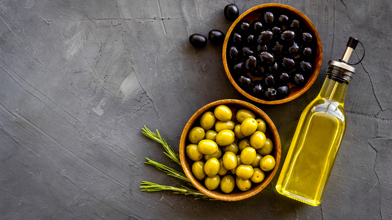 olive oil and olives