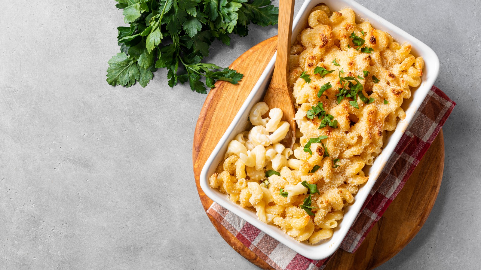<a href="https://www.foodrepublic.com/1928194/how-long-mac-and-cheese-last-refrigerated/" target="_blank">How Long Does Mac And Cheese Last In The Fridge?</a>