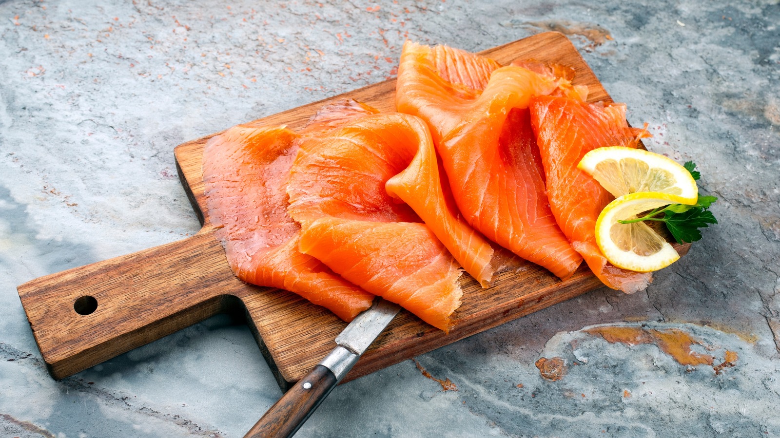 How Long Cold- And Hot-Smoked Salmon Last In The Fridge