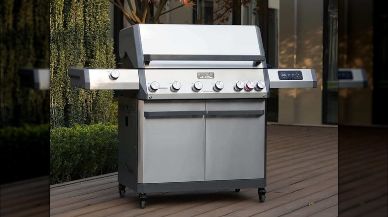 Monument Eminence 605 grill.