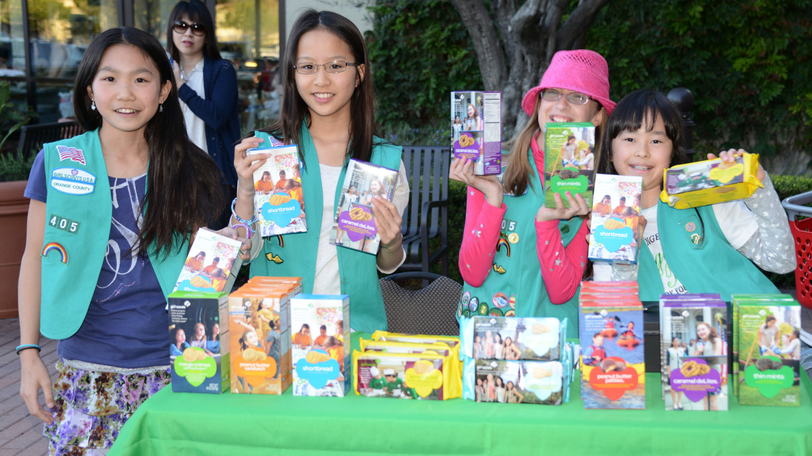 <a href="https://www.foodrepublic.com/2113161/girl-scout-cookies-sold-per-year/" target="_blank">How Many Girl Scout Cookies Are Sold Every Year? Hint: It’s A Lot</a>