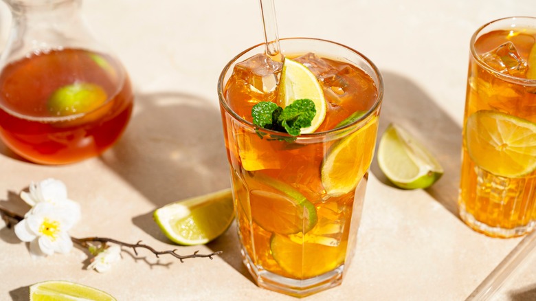 Iced tea in glass with lemon