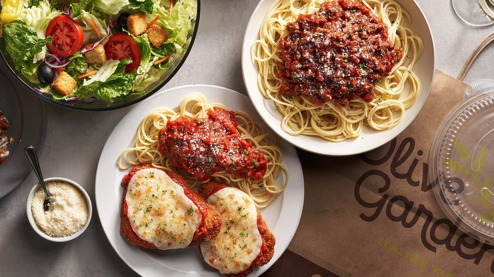<a href="https://www.foodrepublic.com/2150037/how-much-cheese-olive-garden-employees-can-give-diners/" target="_blank">How Much Cheese Are Olive Garden Employees Actually Allowed To Give You?</a>